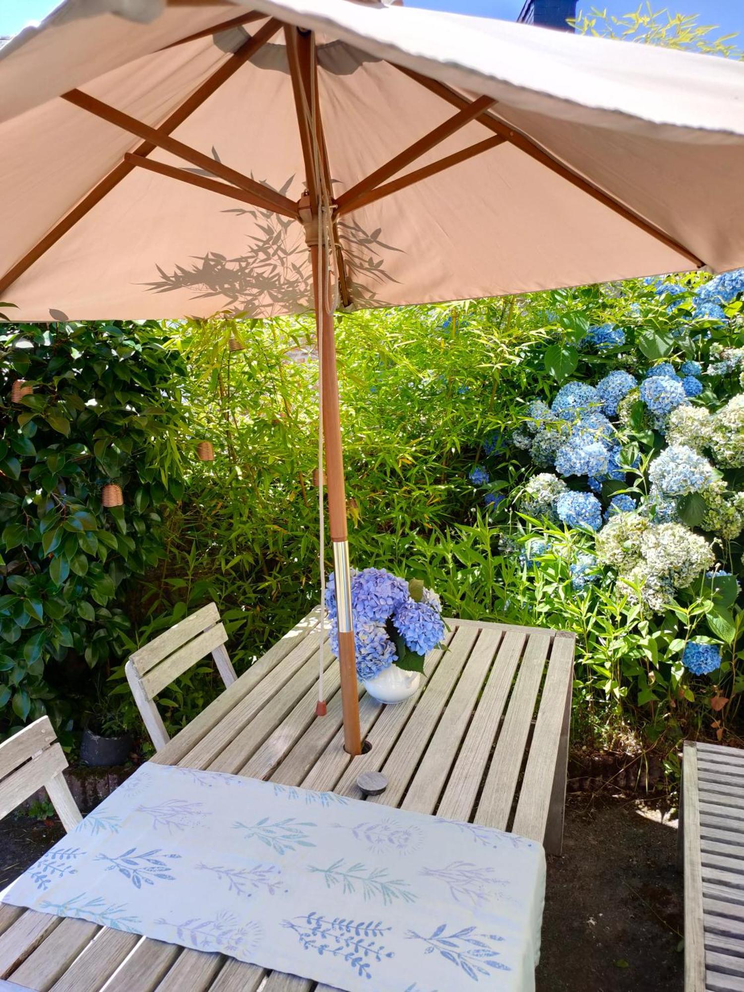 プレスコップ Chez Sophie Bed & Breakfast エクステリア 写真